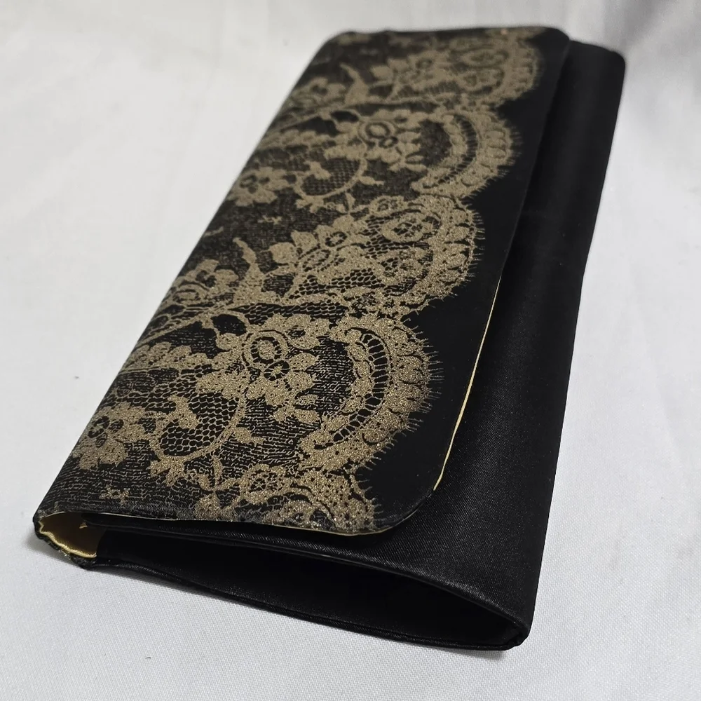 Clutch with ivory lace, snap closure evening satin wedding club‎